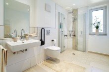 Badezimmer Pflegeimmobilie mit Mietpool & KfW-F�rderung: Renditestark & sicher ab 184.170 EUR